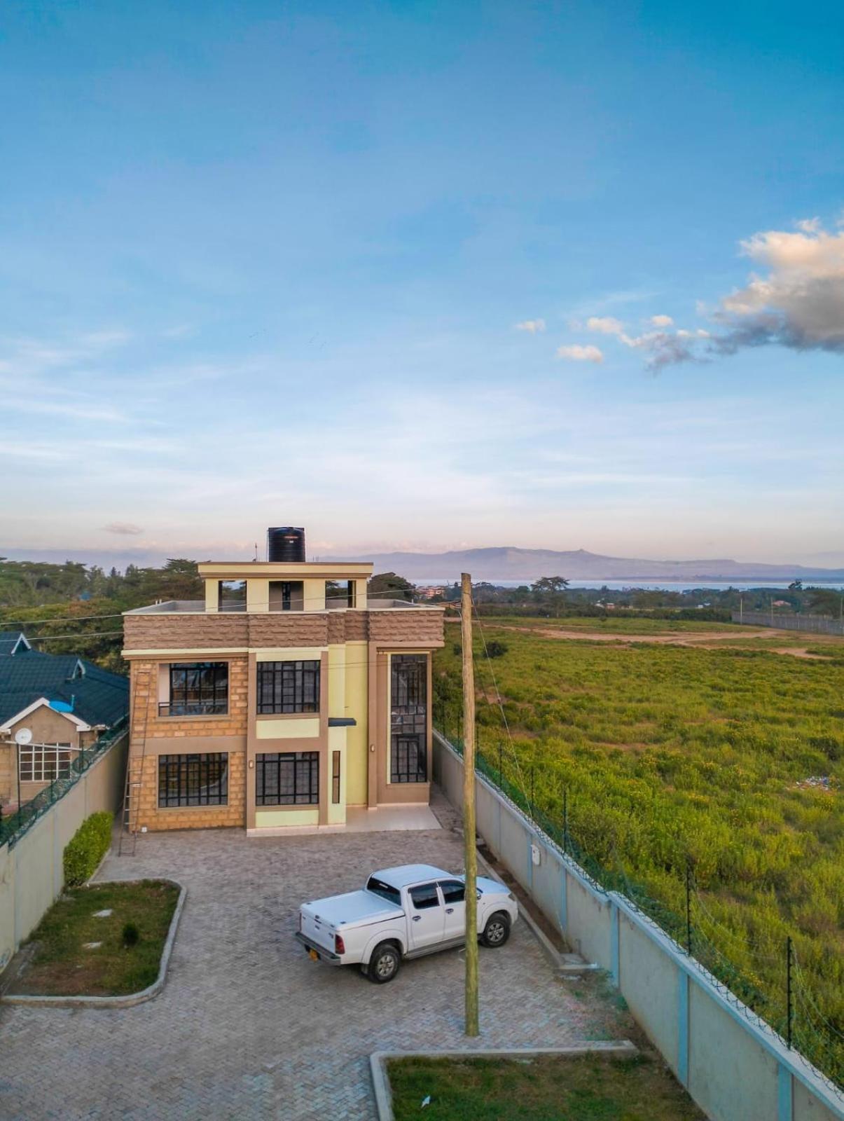 Lake Breeze Apartments Naivasha Extérieur photo