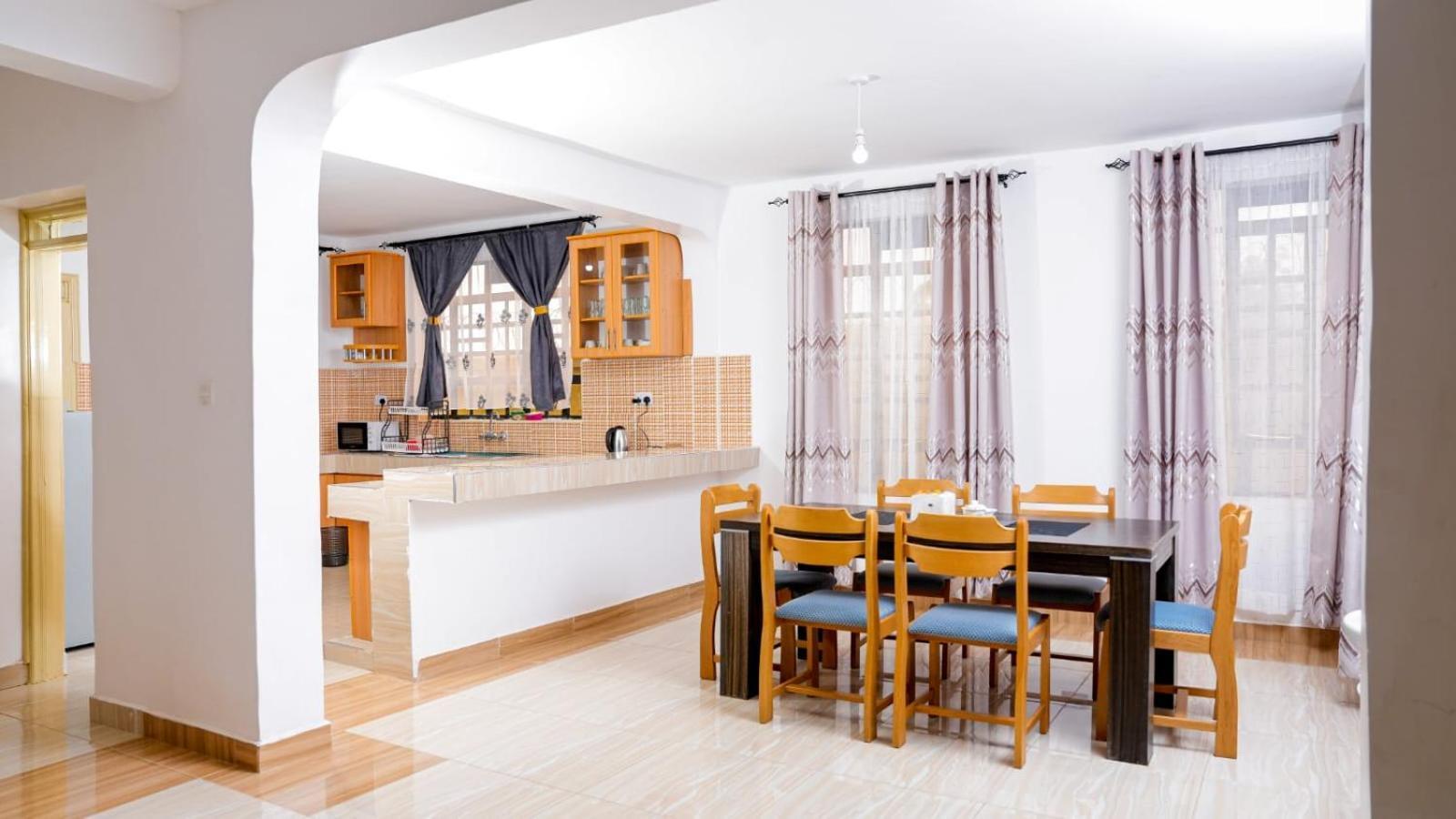 Lake Breeze Apartments Naivasha Extérieur photo